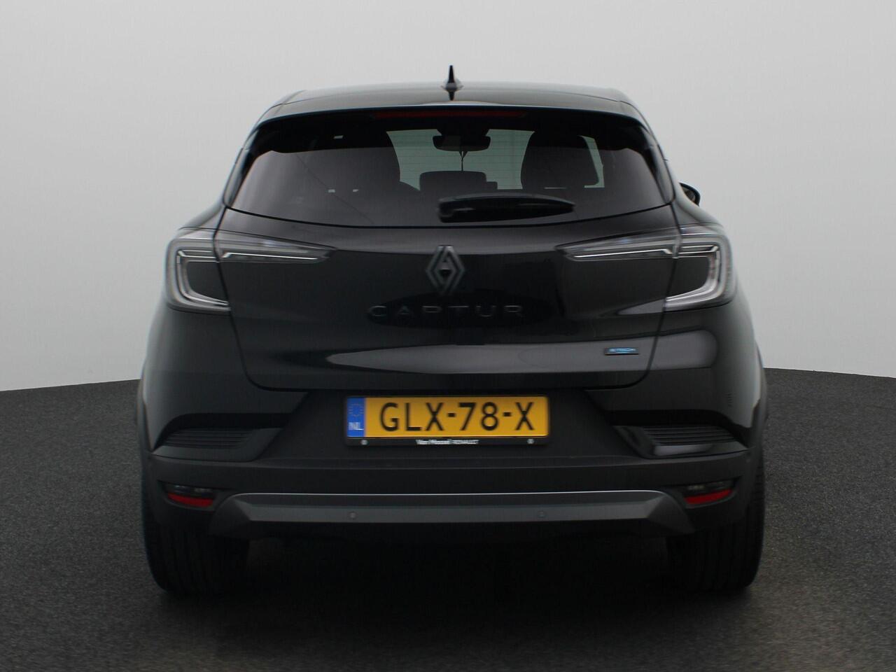 Renault CAPTUR 1.6 E-Tech full hybrid 145 esprit Alpine | Google Navigatie | Apple & Android Carplay | Parkeersensoren Voor & Achter | 360 Camera | Adaptieve Cruise Control | Climate Control | Harman Kardon Geluidsysteem |