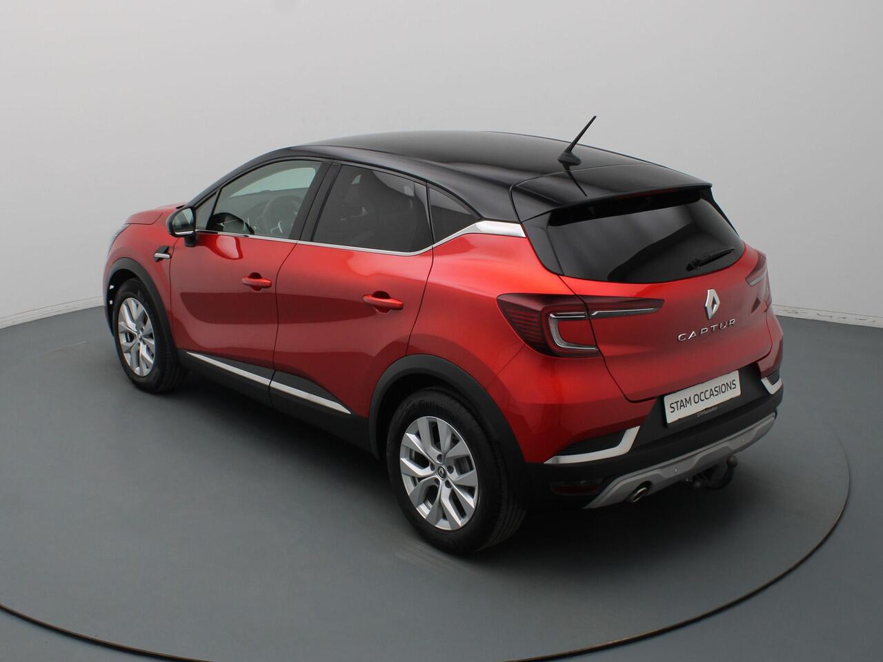 Renault CAPTUR 140pk TCe Intens Cruise | Climate | Carplay | Navi | Parkeersens. achter | Trekhaak