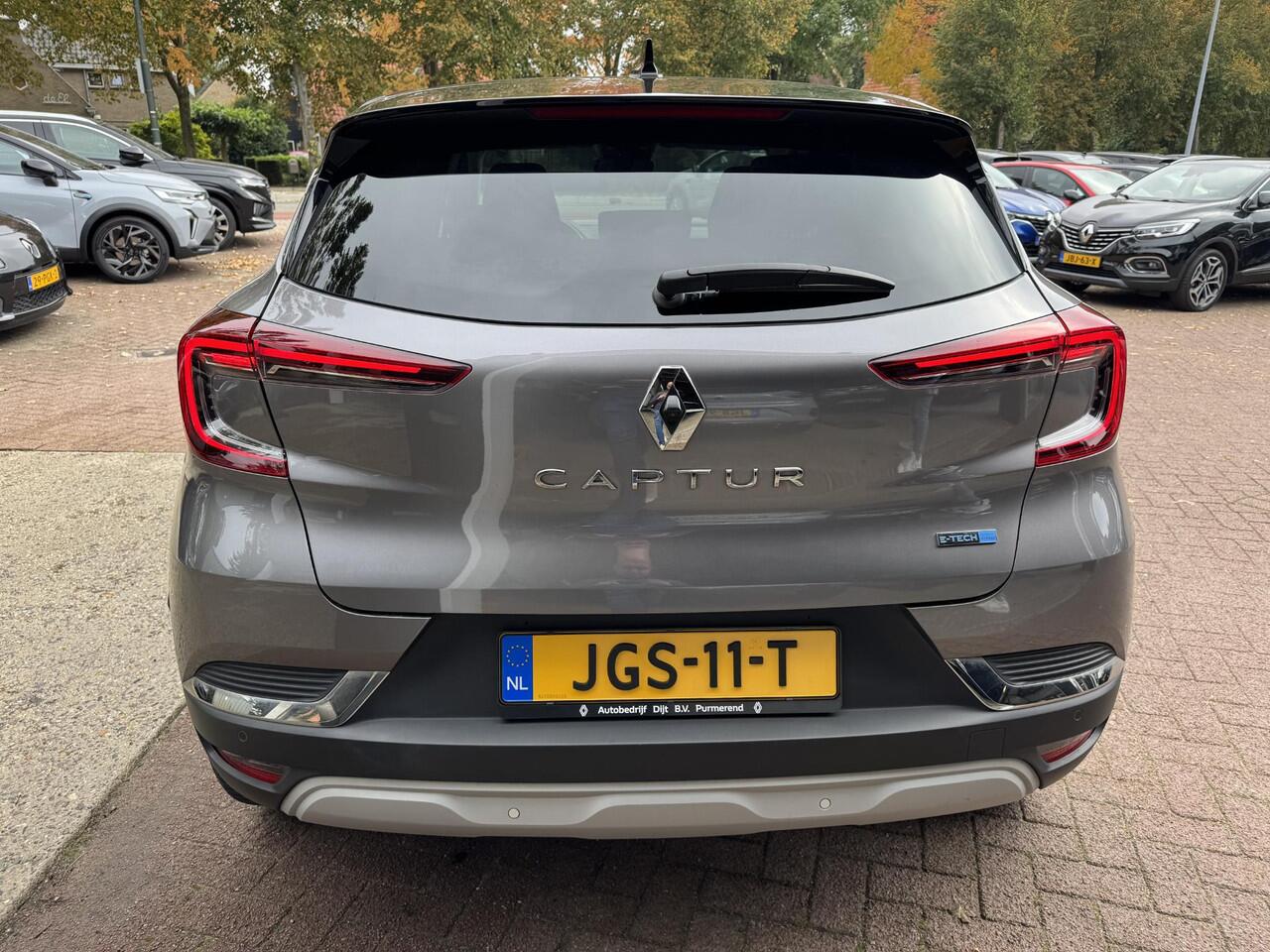 Renault CAPTUR 1.6 E-Tech plug-in hybrid 160 Initiale Paris