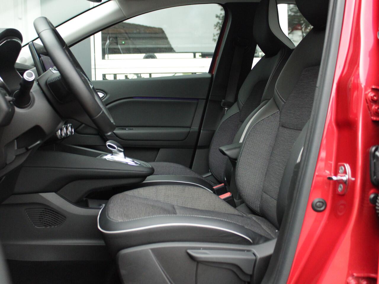 Renault CAPTUR 1.6 E-Tech Plug-in Hybrid 160 Intens | Achteruitrijcamera | Cruise Control | DAB |