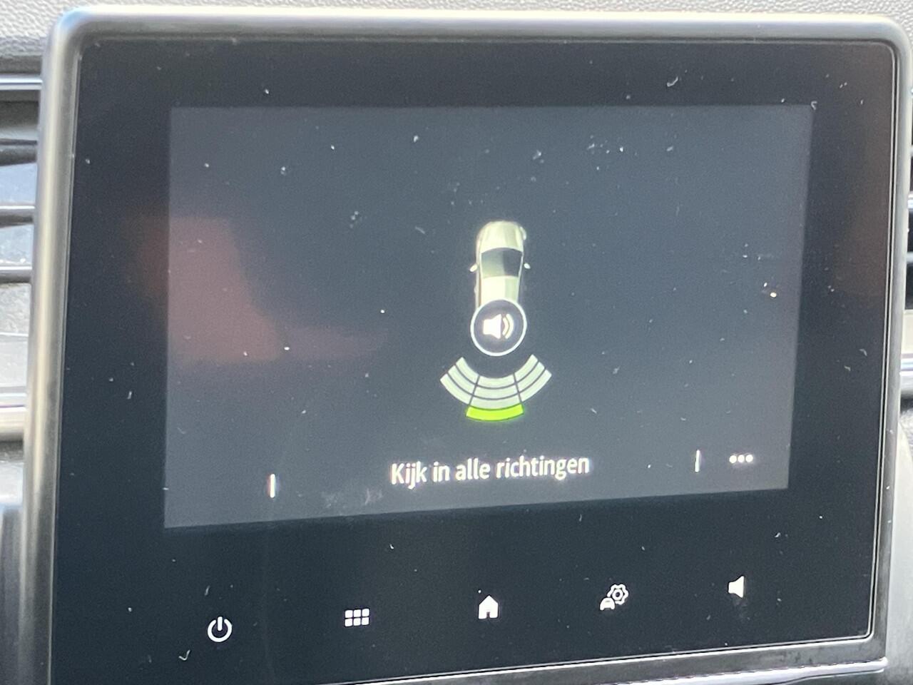 Renault CAPTUR TCe 100 Intens * TREKHAAK *