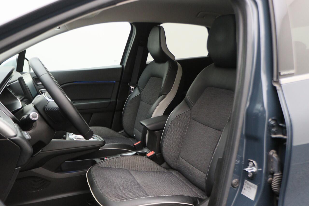 Renault CAPTUR 1.6 E-Tech Plug-in Hybrid 160 Intens Two-Tone, Virtual Cockpit, Apple Carplay, Camera, Cruise, LED, DAB, 18''