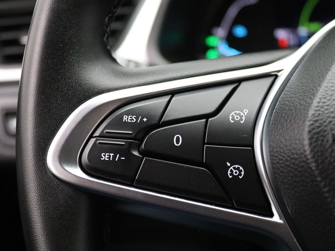 Renault CAPTUR E-Tech full hybrid 145pk Evolution Cruise | Climate | Navi | Parkeersens. achter