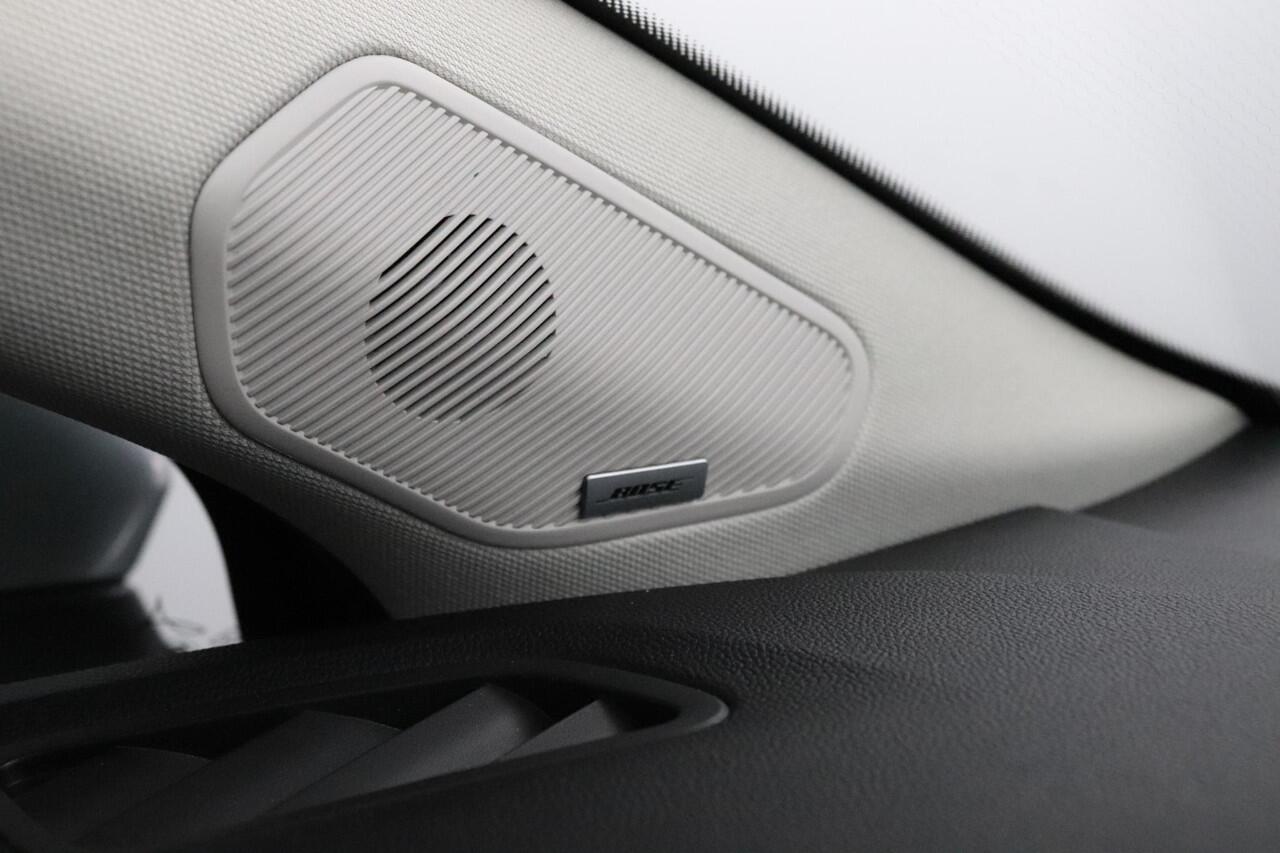 Renault CAPTUR 1.3 mild hybrid 160 iconic | Pack Winter | Pack BOSE | Leder | initiale