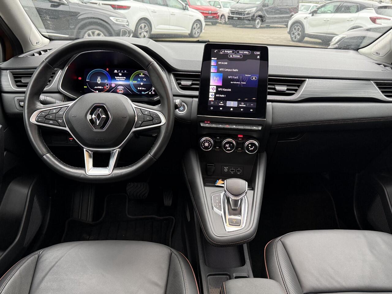 Renault CAPTUR 1.6 E-Tech Plug-in Hybrid 160 Initiale Paris | Panoramdak | Navigatie | Leder | Camera | (Hoge instap)