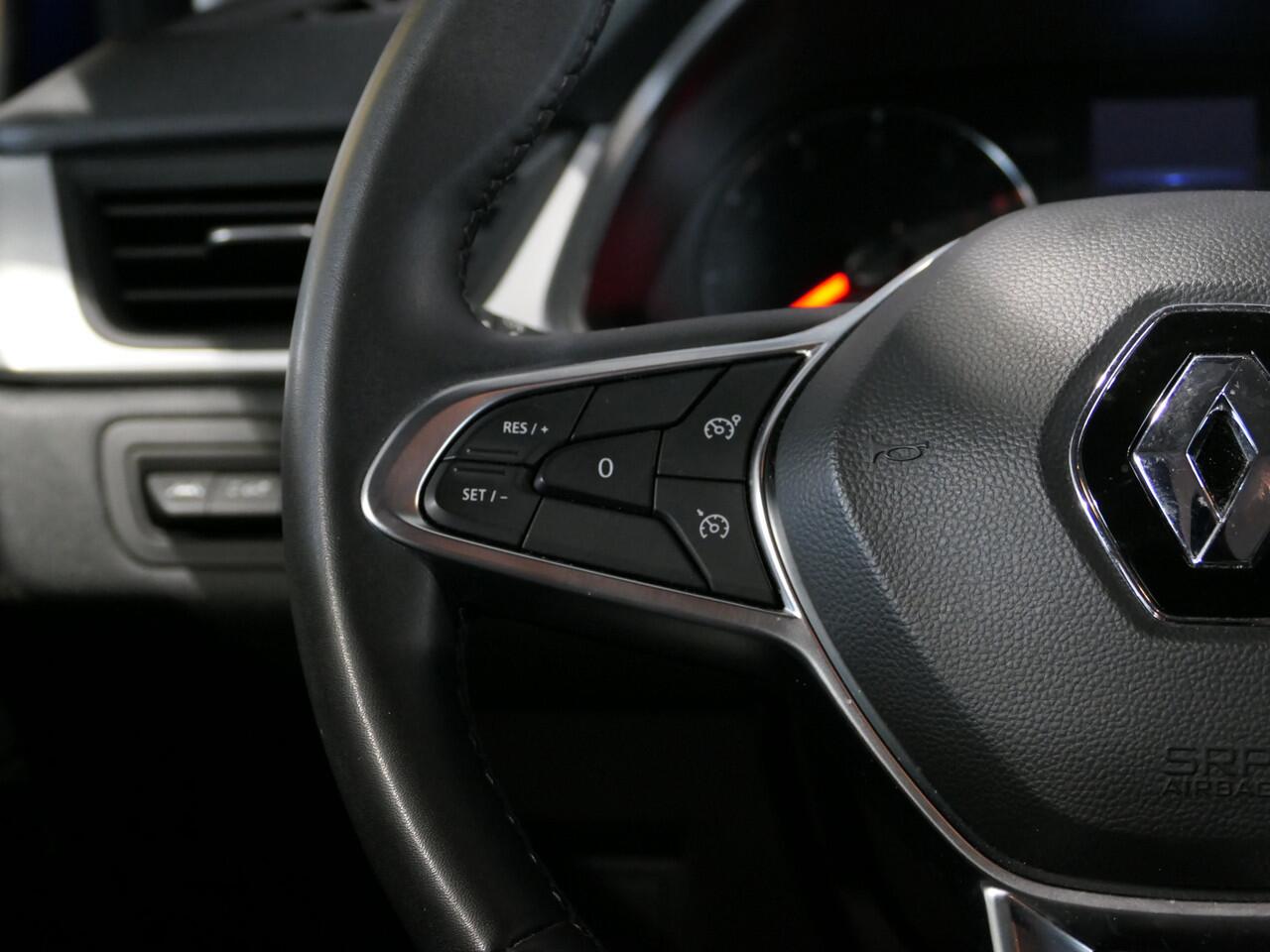 Renault CAPTUR 1.0 TCe 90 evolution * Vraag naar beschikbaarheid * - Clima, Getint glas, 17" LMV, regensensor