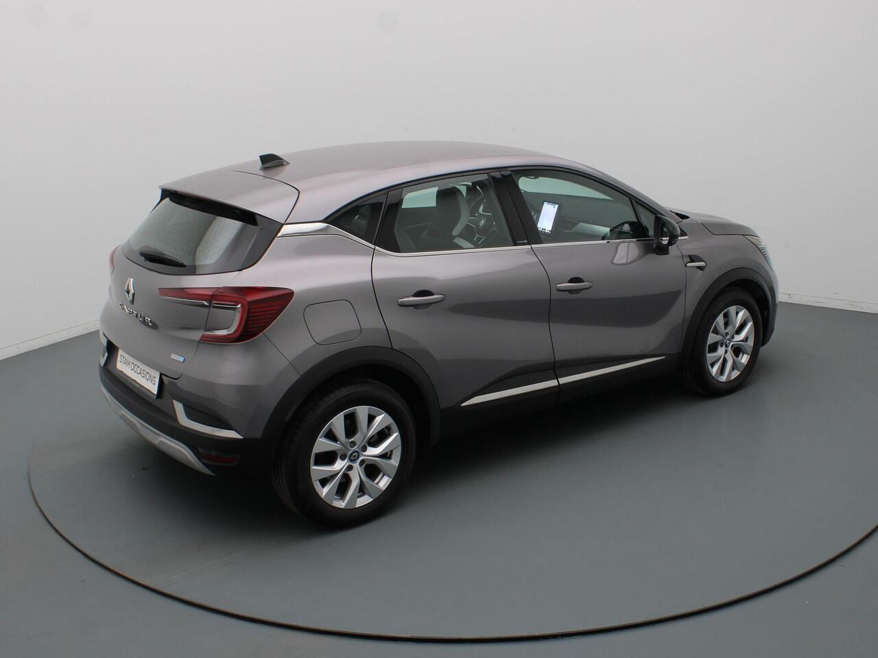 Renault CAPTUR E-Tech Plug-in Hybrid 160pk Intens Automaat Camera | Cruise | Navi | Parkeersens. v+a