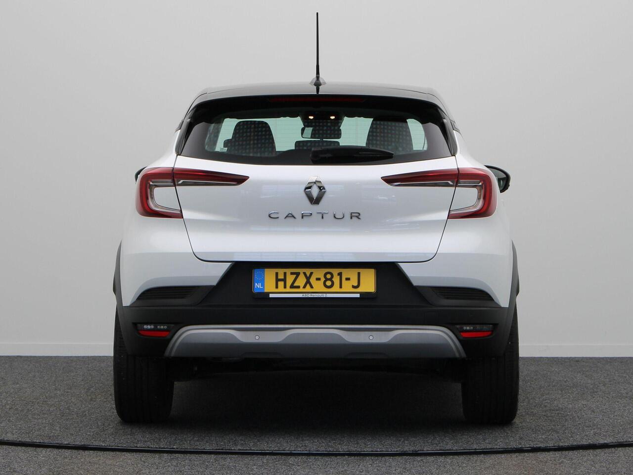 Renault CAPTUR TCe 90pk Evolution | Parkeersensoren achter | Navigatie | Climate Control | Cruise controle | Apple Carplay/Android Auto |