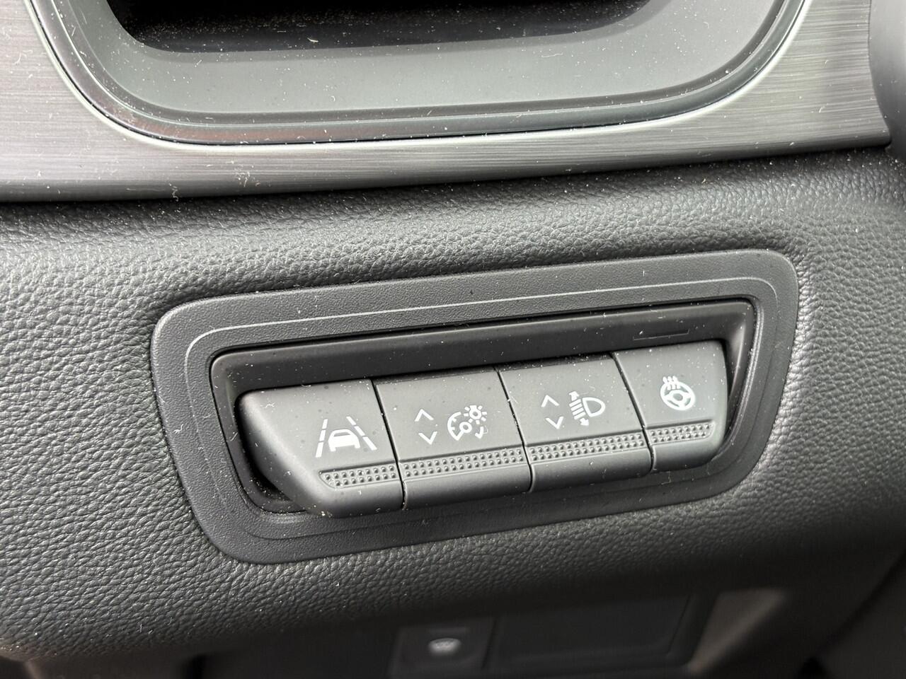 Renault CAPTUR 1.3 TCe 130 Intens Automaat | Navigatie | Camera | Cruise Control | Climate Control |