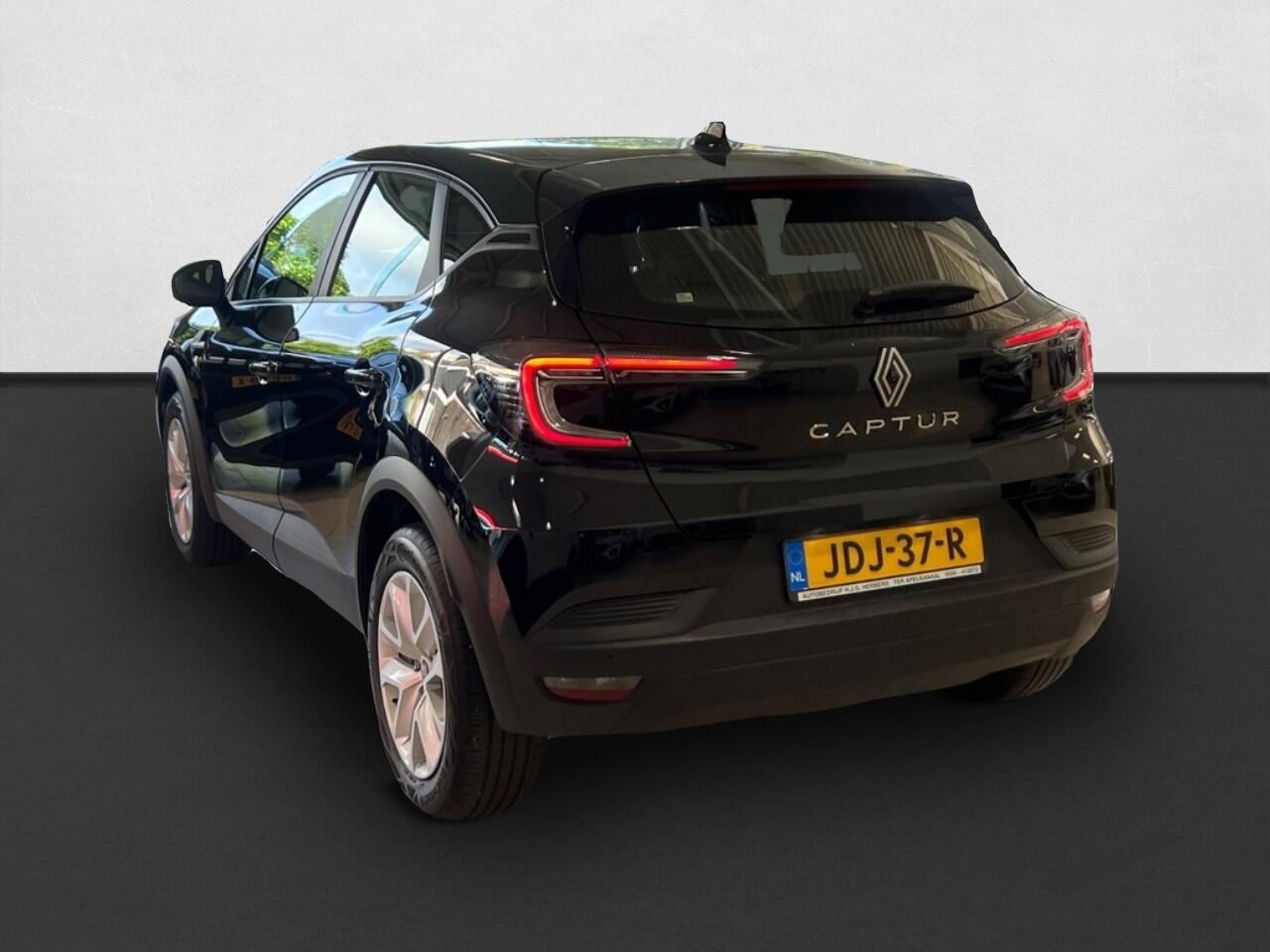 Renault CAPTUR 1.3 mild hybrid 160 evolution EDC AUTOMAAT / CAMERA / ECC / PDC ACHTER