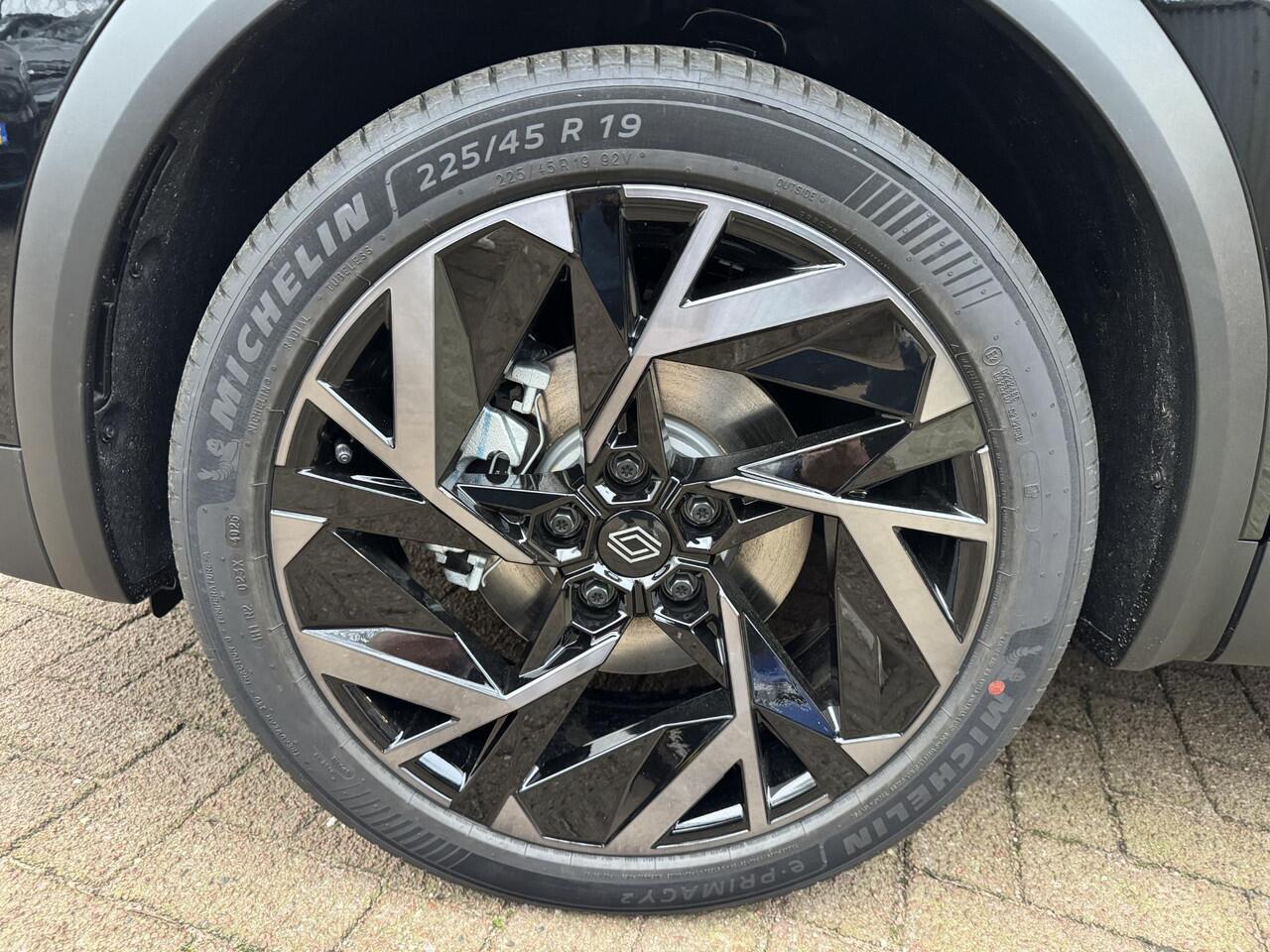 Renault CAPTUR 1.8 E-Tech 160 esprit Alpine+Pack Privilege&L/S!!