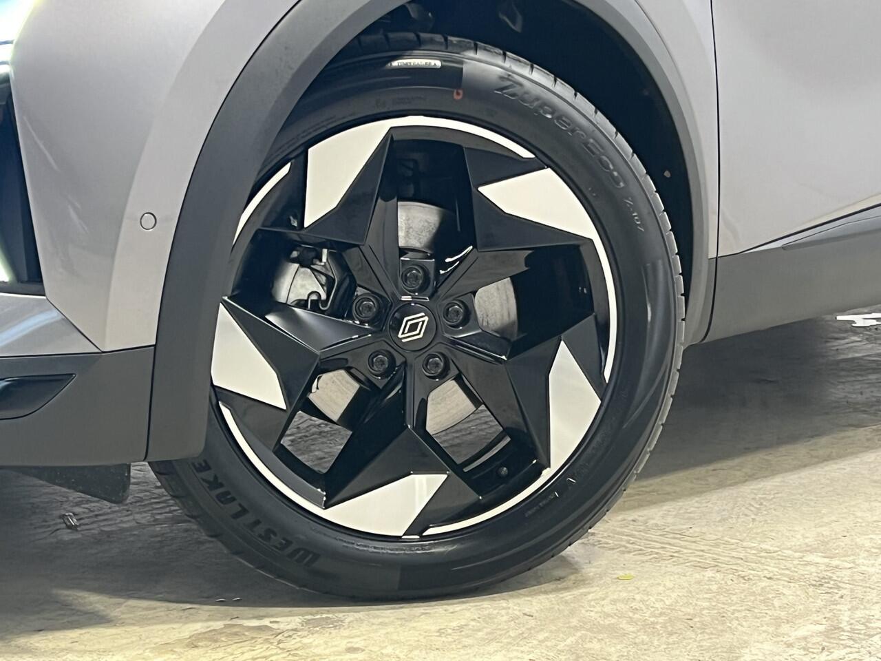 Renault CAPTUR 1.6 E-Tech full hybrid 145 techno | Android/Apple Carplay | LM Velgen 18" | Voorstoelen Verwarmd | Stuur Verwarmd | Cruise Control |