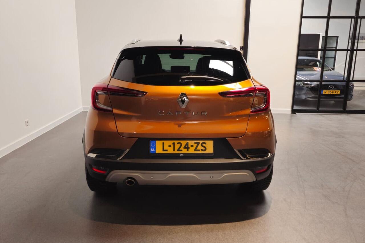 Renault CAPTUR 1.3 TCe 130 Intens Two-tone - Apple Carplay/Android Auto - Stoelverwarming - 360 Cam - Navi