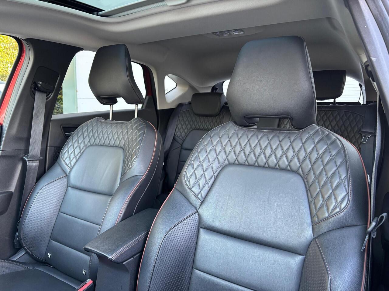 Renault CAPTUR 1.3 mild hybrid 160 iconic | Panoramadak | Leder | Camera