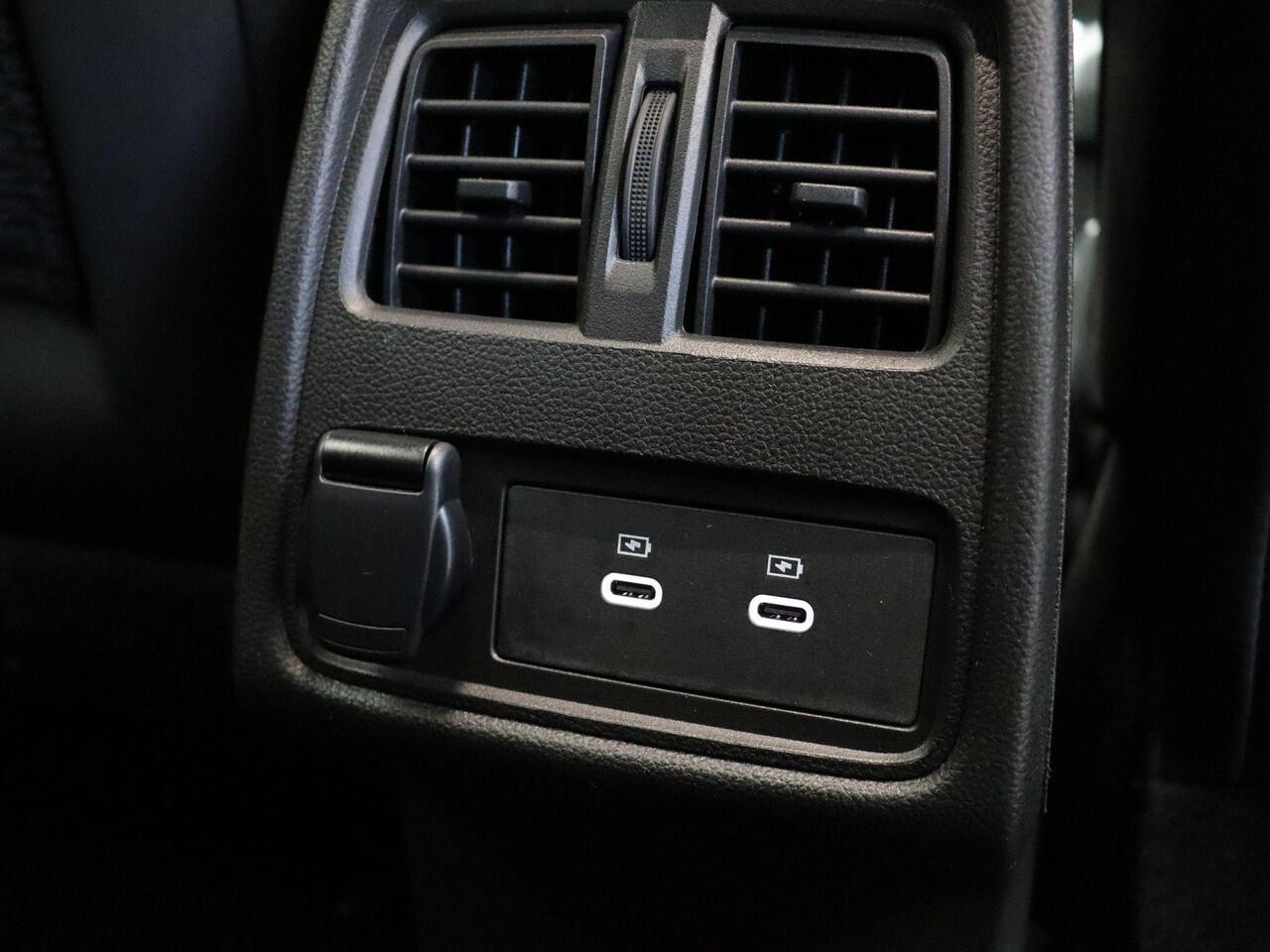 Renault CAPTUR TCe 90 techno | Harman Kardon | Stoel en stuurverwarming | Achteruitrijcamera | Digitaal Dashboard |