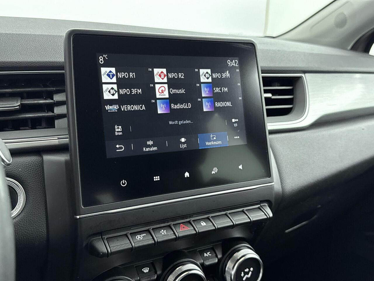 Renault CAPTUR 1.0 TCe 90Pk Intens | Apple & Android Carplay | Climate Control | Cruise Control & Snelheidsbegrenzer | Parkeersensoren Achter | Licht & Regensensor | Keyless Entry |