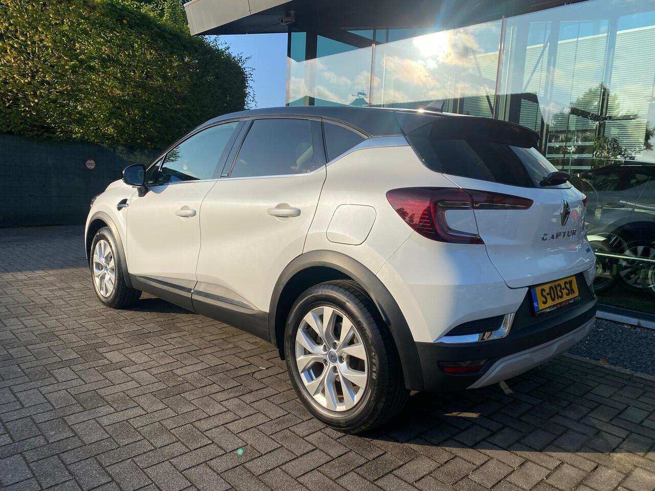 Renault CAPTUR 1.6 E-Tech Plug-in Hybrid 160 Intens