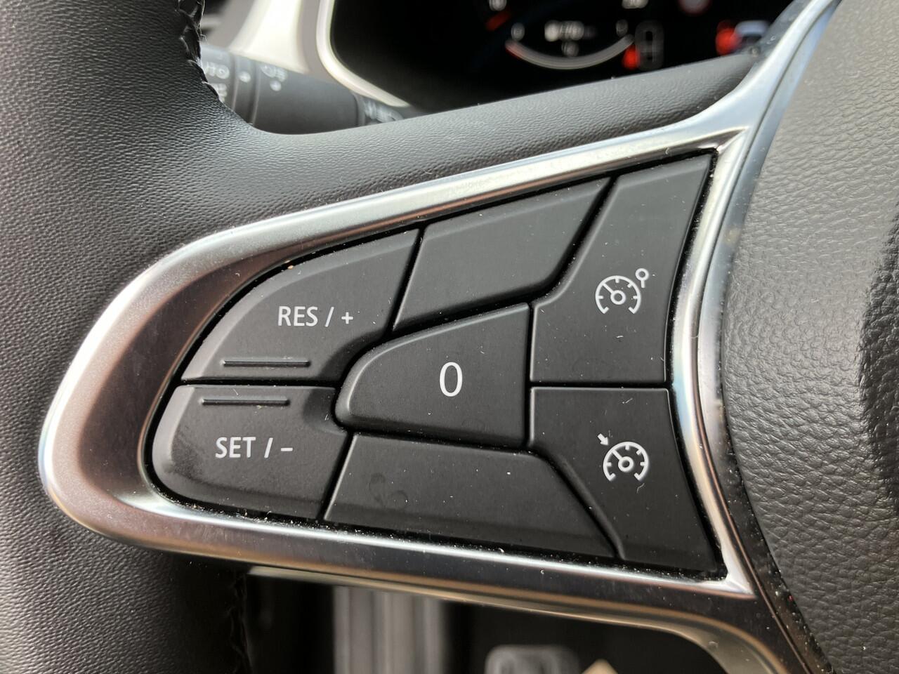 Renault CAPTUR TCe 90 techno * TREKHAAK / CAMERA 360 *