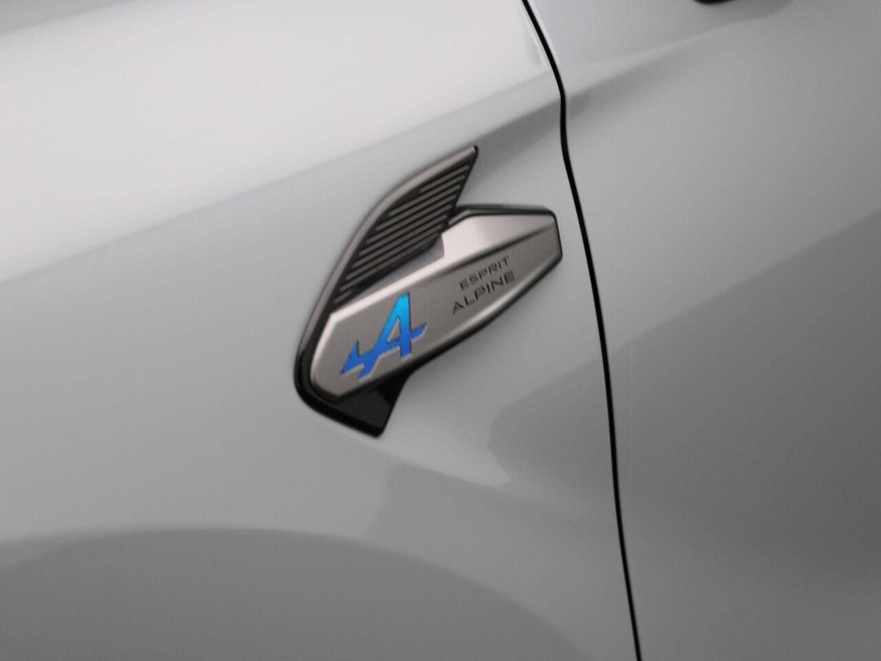 Renault CAPTUR 1.6 E-Tech full hybrid 145 esprit Alpine |Stuurwielverwarming | 360 Camera | Harman/Kardon