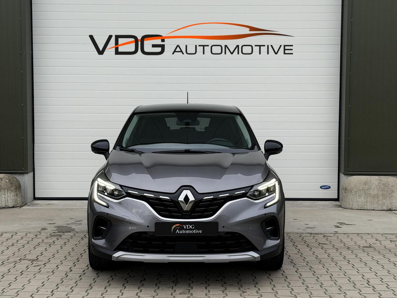 Renault CAPTUR 1.0 TCe 100 Intens / Clima / Navi / 17" LM velgen / Sensoren V+A / Keyless / Getinte ramen achter