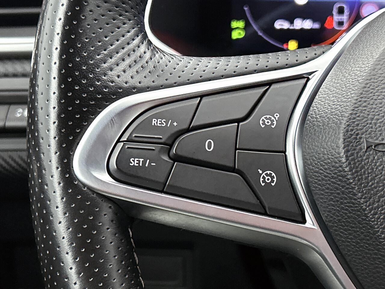 Renault CAPTUR E-Tech Hybrid 145PK R.S. Line | CAMERA | NAVI