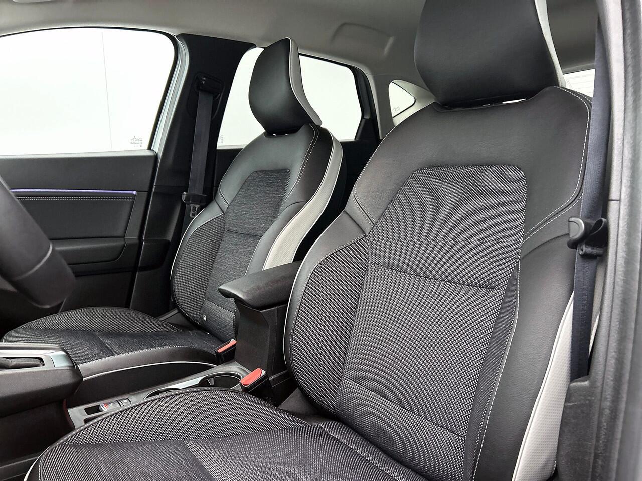 Renault CAPTUR E-Tech full hybrid 145PK techno / CAMERA / NAVI GROOT