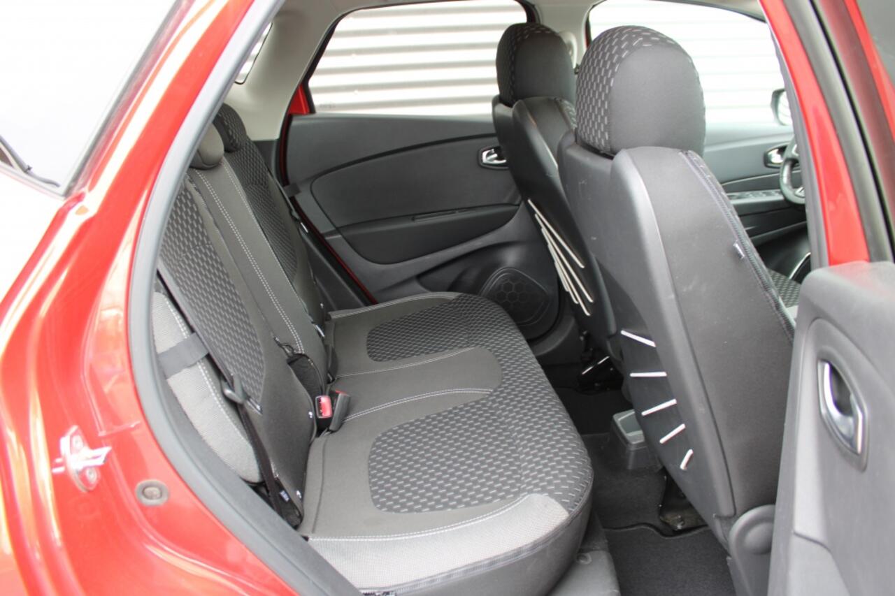 Renault CAPTUR 1.3 TCe Intens Automaat | Trekhaak | Navigatie | Clima