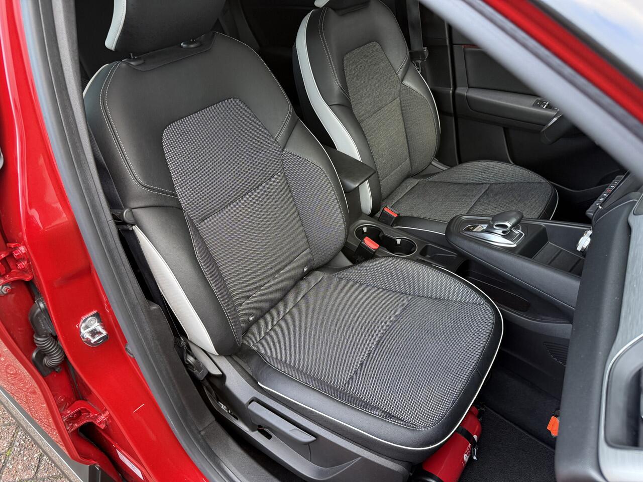 Renault CAPTUR 1.6 E-Tech Plug-in Hybrid 160 Intens | trekhaak | Bose | 360 camera | Park Assist | tijdelijk gratis Top Afleverpakket twv Eur 695