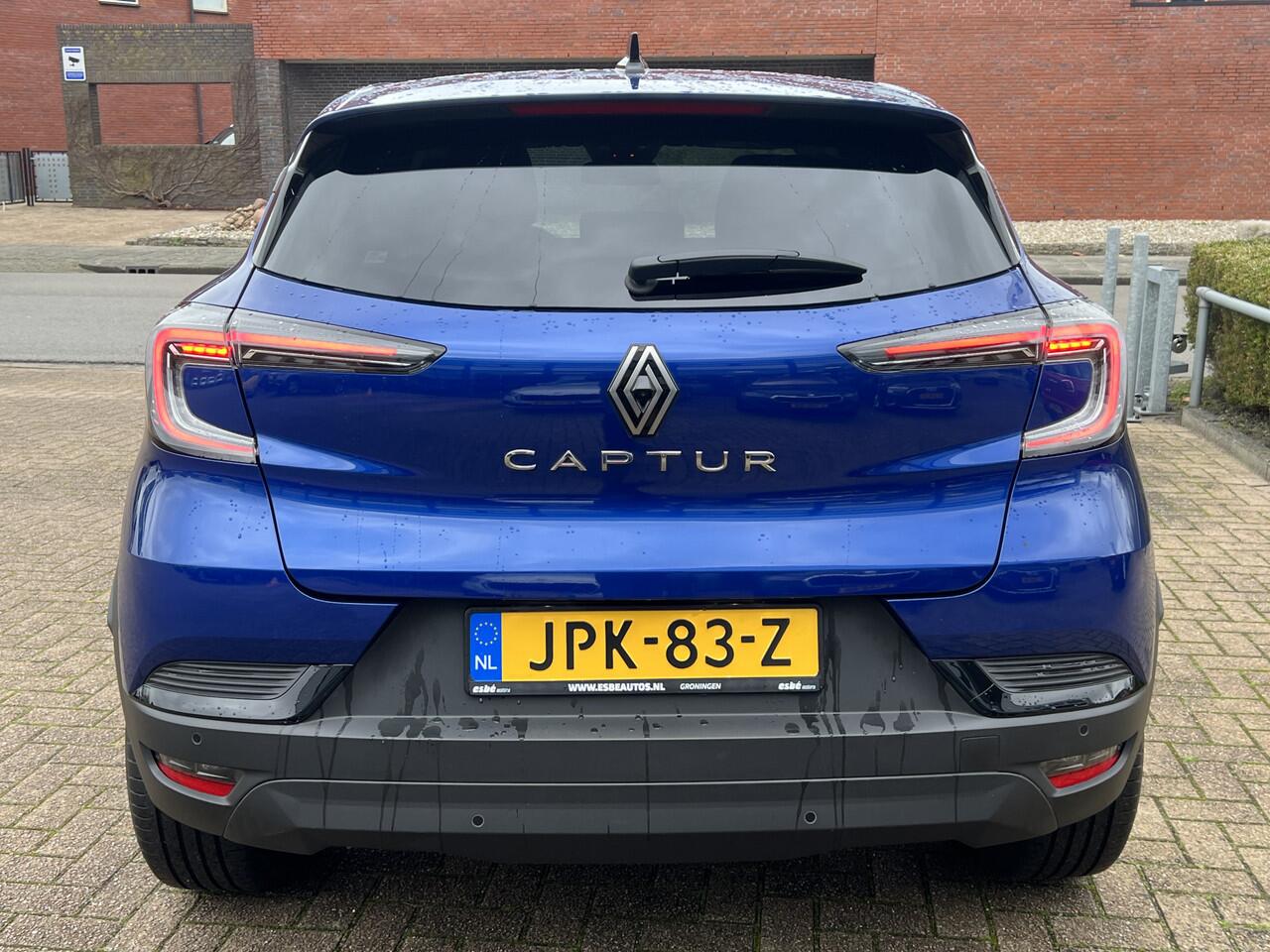 Renault CAPTUR 1.3 TCE AUTOMAAT 160 TECHNO Navigatie* Carplay Camera 18 Inch Velgen Keyless Led Koplampen ACC Stoel + Stuur verwarming Dab Getint Glas Mild Hybride MHEV