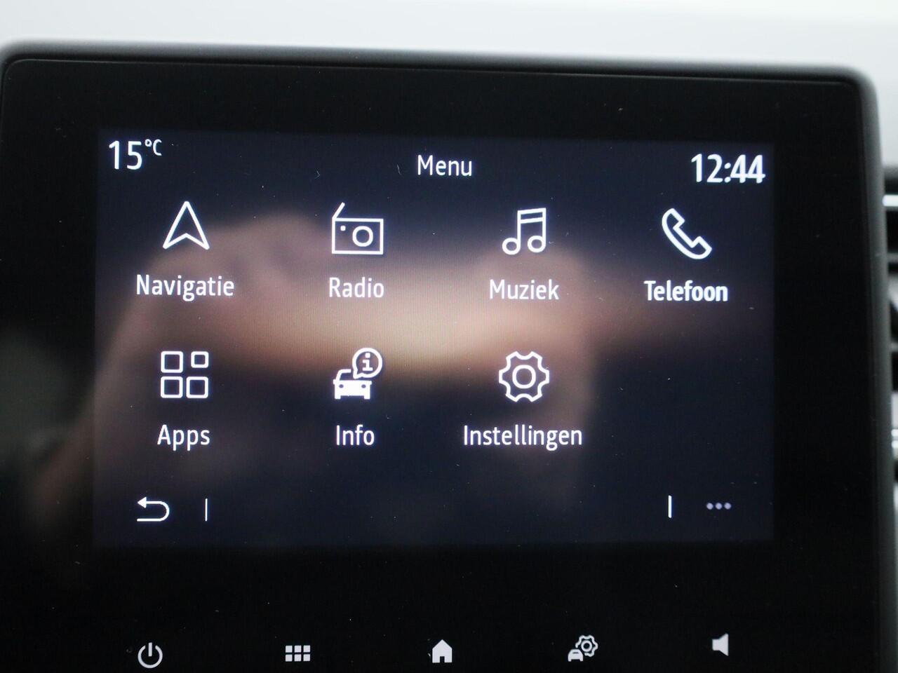 Renault CAPTUR 1.0 TCE Intens 90Pk | Navigatie | Apple & Android Carplay | Parkeersensoren Voor & Achter | Achteruitrijcamera | Cruise Control & Snelheidsbegrenzer | Climate Control | Privacy Glass |