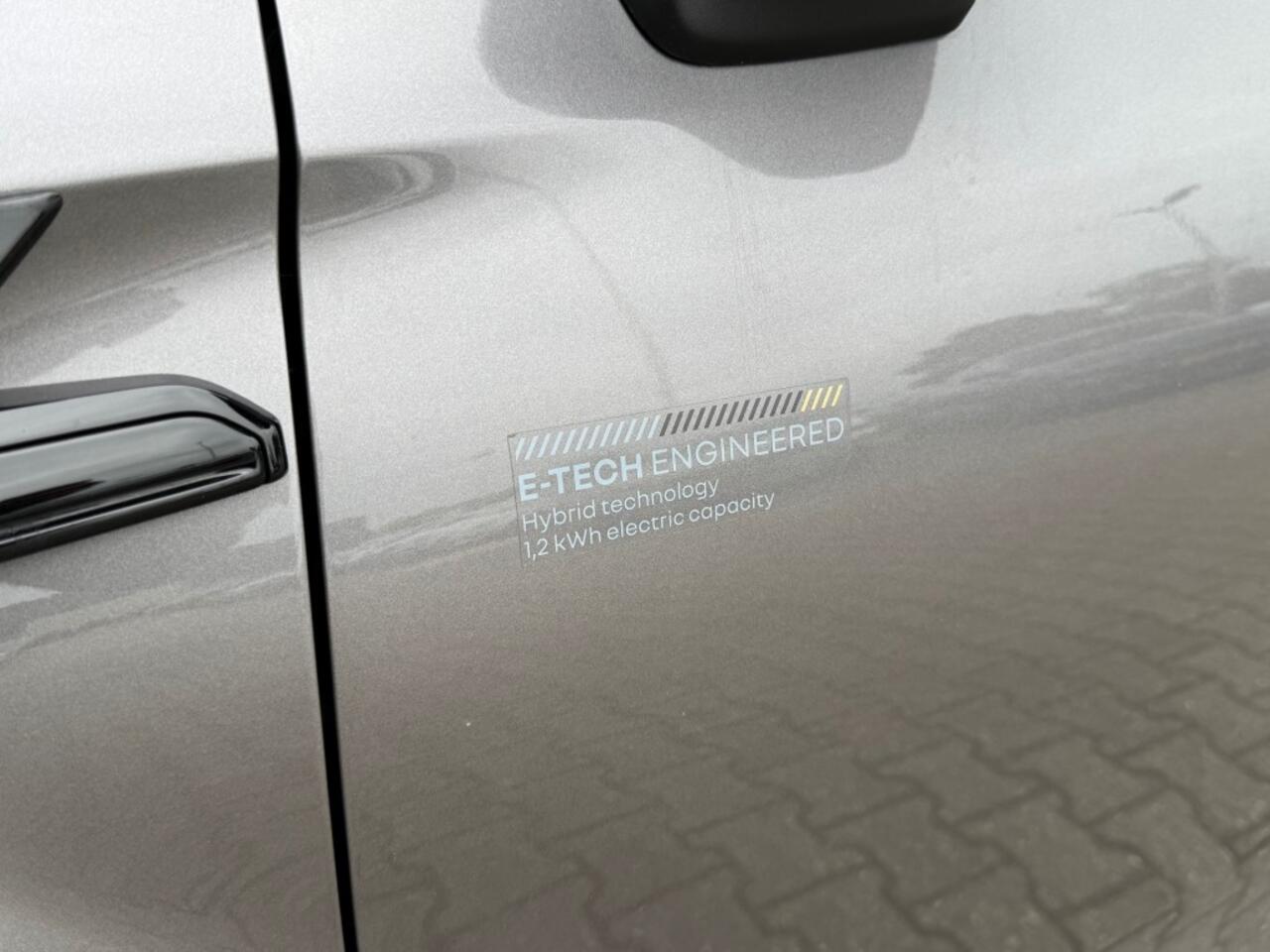 Renault CAPTUR 1.6 E-Tech HEV 145 Techno - Navi - camera - stuur verw - adap cruise