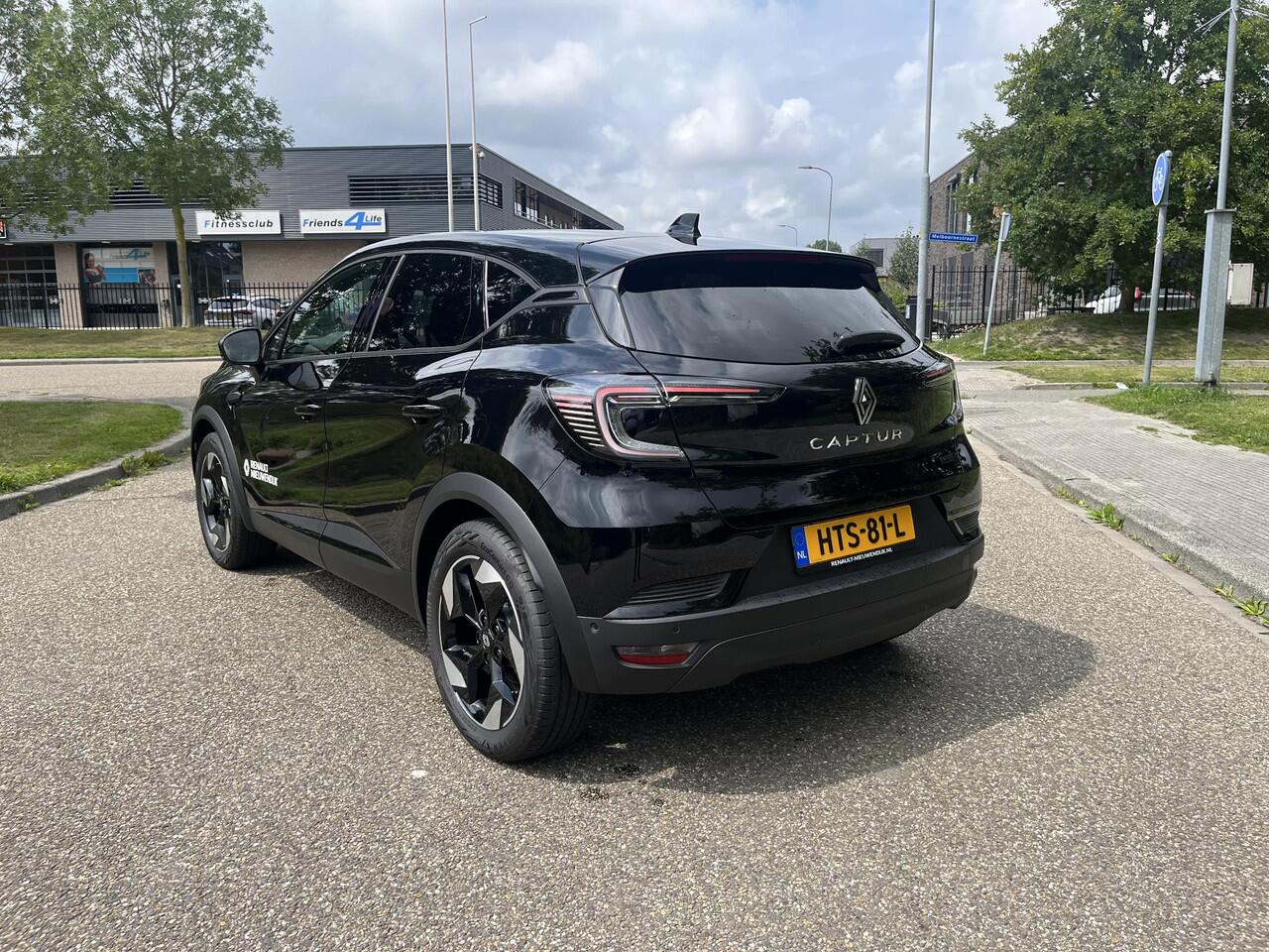 Renault CAPTUR 1.8 E-Tech full hybrid 160 techno / PACK ADVANCED DRIVING ASSIST / PACK WINTER