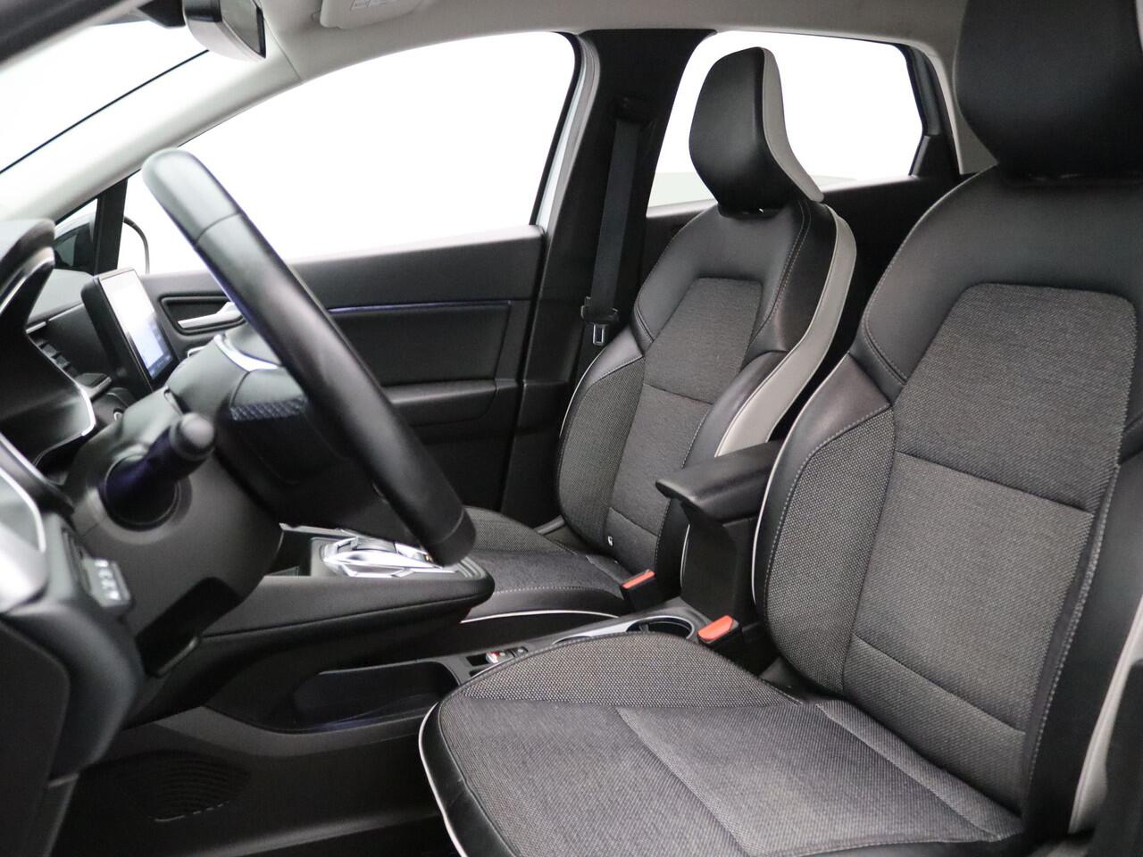 Renault CAPTUR 160pk E-Tech Plug-in Hybrid Intens Automaat Cruise | Climate | Navi | Parkeersens. achter