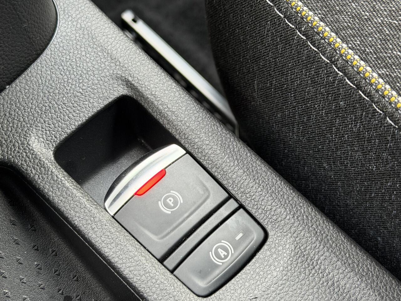 Renault CAPTUR 1.6 E-Tech full hybrid 145 techno | LM | PDC | Camera |