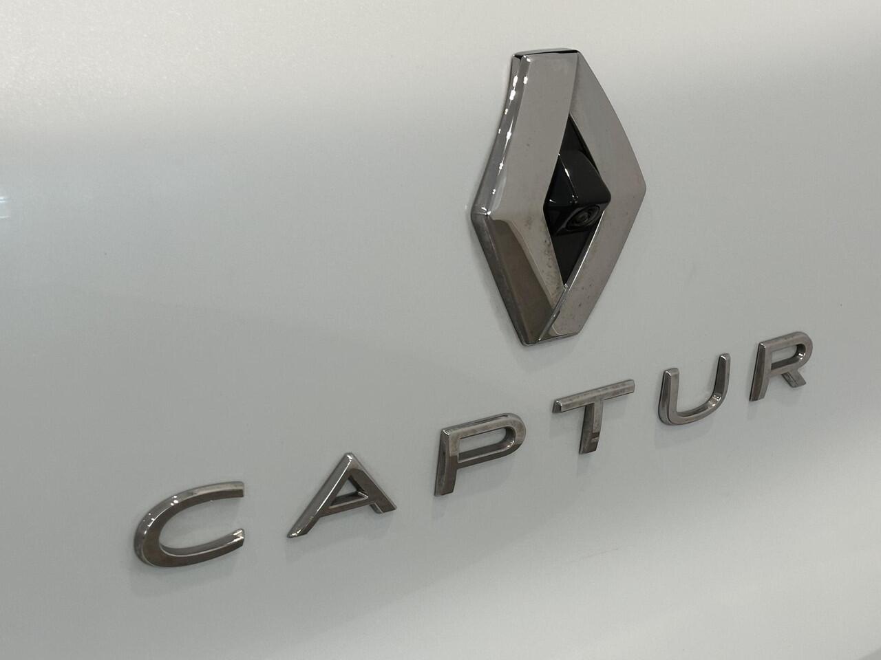 Renault CAPTUR 1.6 E-Tech Full Hybrid 145 Iconic | Leder | 360° camera | Stoel- en stuurverwarming | All season banden | 1e eigenaar + dealer onderhouden!