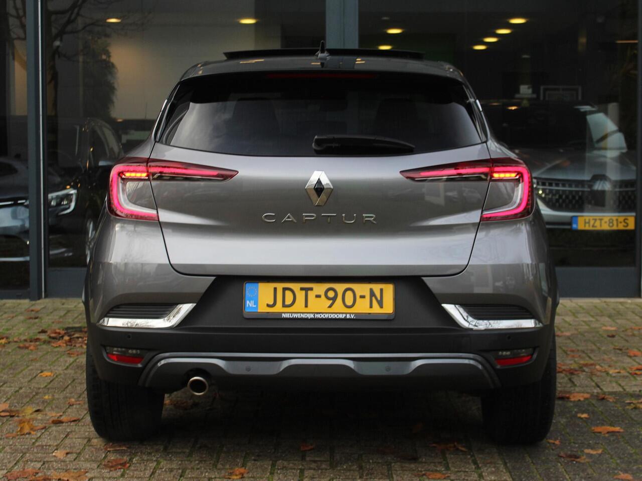 Renault CAPTUR 1.3 TCe 140 Initiale Paris AUTOMAAT / PANO / BOSE / LEDER / 10,25'' DASH / 9,3'' NAVI / ADAPT. CRUISE / CAMERA / CLIMATE / STOELV. / STUURV. / VOORRUITV. / KEYLESS / 18'' LMV