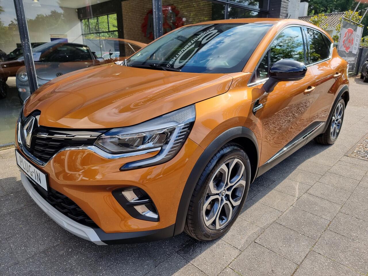 Renault CAPTUR 1.6 E-Tech Plug-in Hybrid 160pk Intens | Leder | Privacy | Zeer mooie staat!
