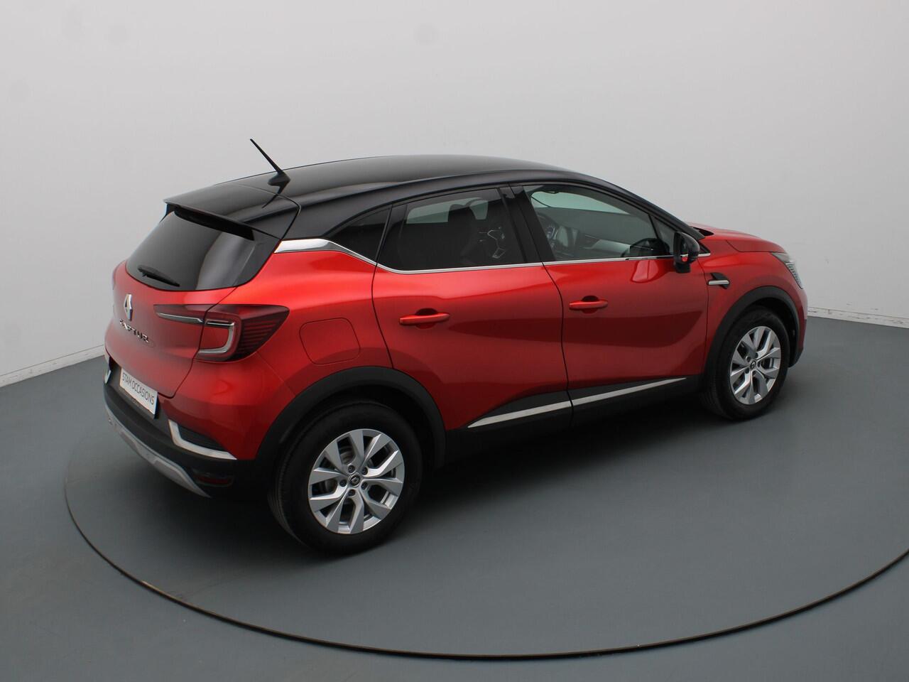 Renault CAPTUR 100pk TCe Intens Cruise | Climate | Navi | Parkeersens. achter