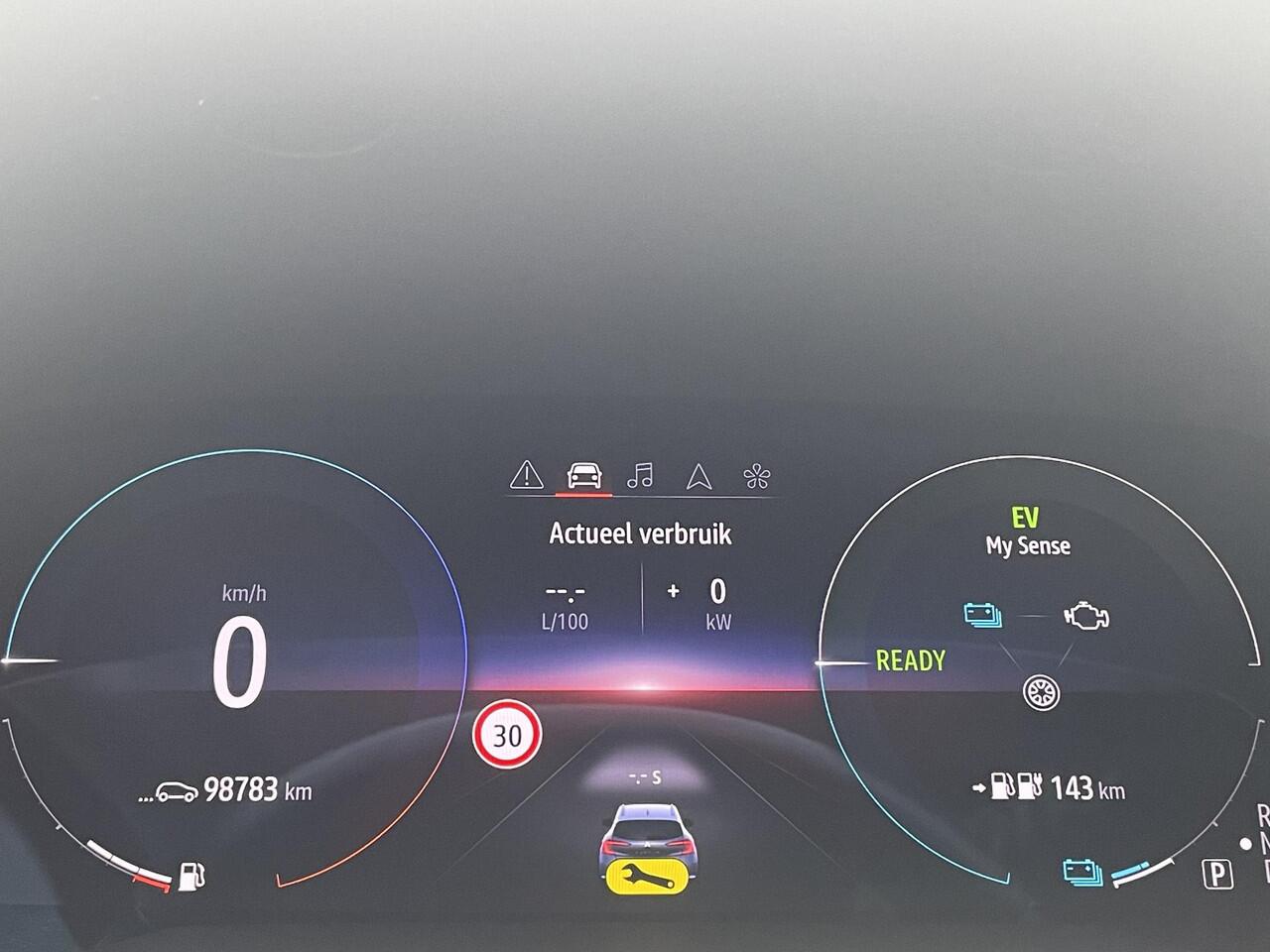 Renault CAPTUR 1.6 E-Tech Plug-in Hybrid 160 Intens | Panoramadak | Lederen bekleding | Plug In | 360 Camera