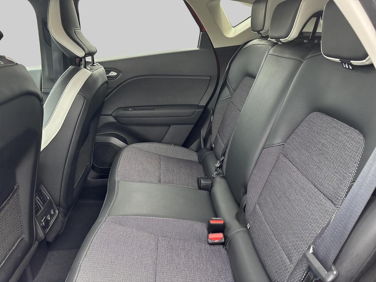 Renault CAPTUR 1.6 E-Tech Full Hybrid 145 Intens | twotone |