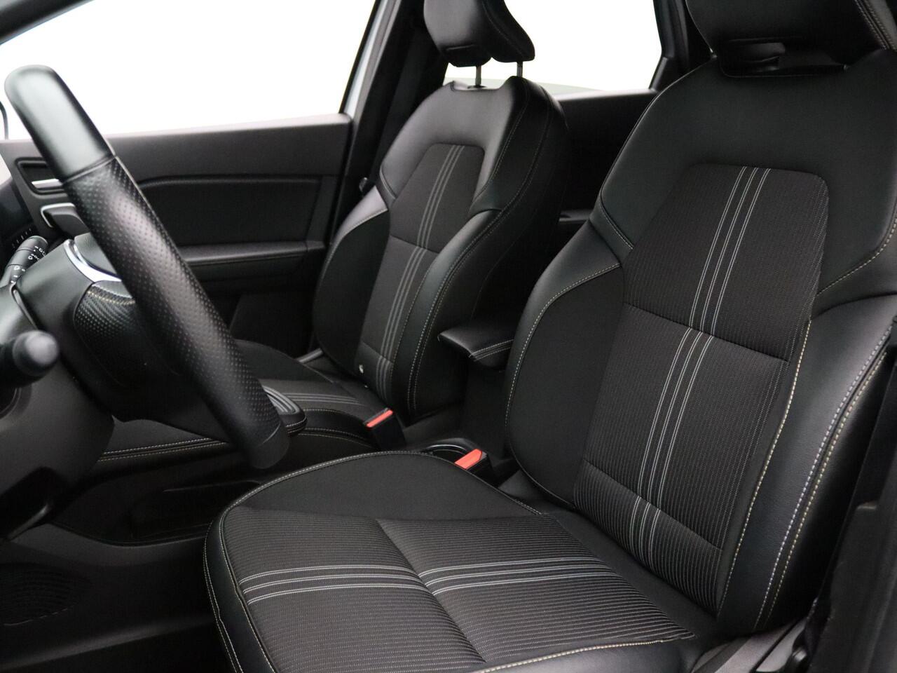 Renault CAPTUR 145pk E-Tech full hybrid E-Tech engineered Automaat 360° Camera | Cruise | Climate | Navi | Parkeersens. v+a