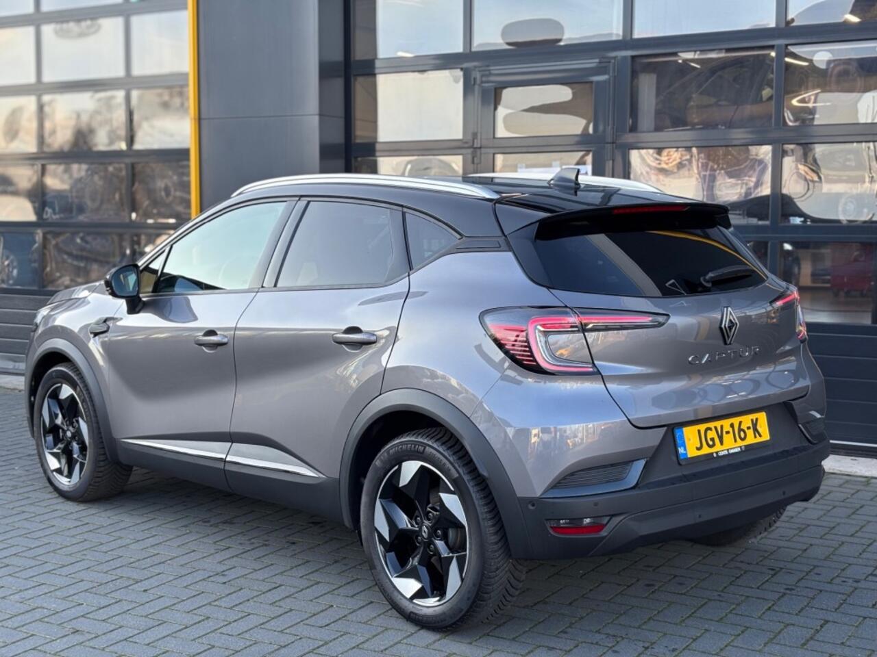 Renault CAPTUR 1.0 TCe 90 Techno Camera Pack Winter Harman Kardon All Season
