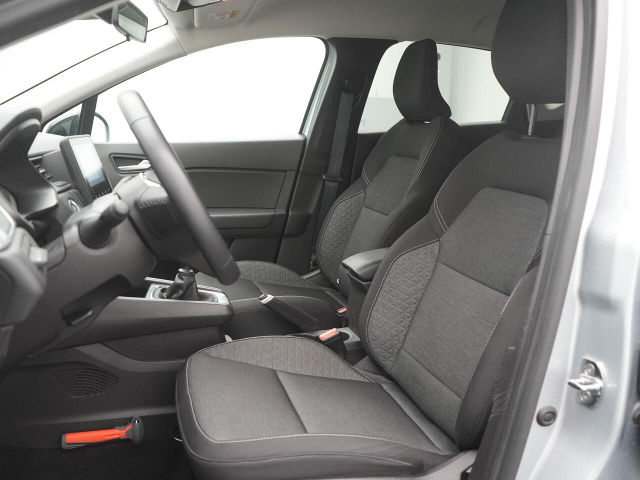 Renault CAPTUR TCe 90 Evolution - DEMO - All Seasonbanden - Achteruitrijcamera - Cruise Control