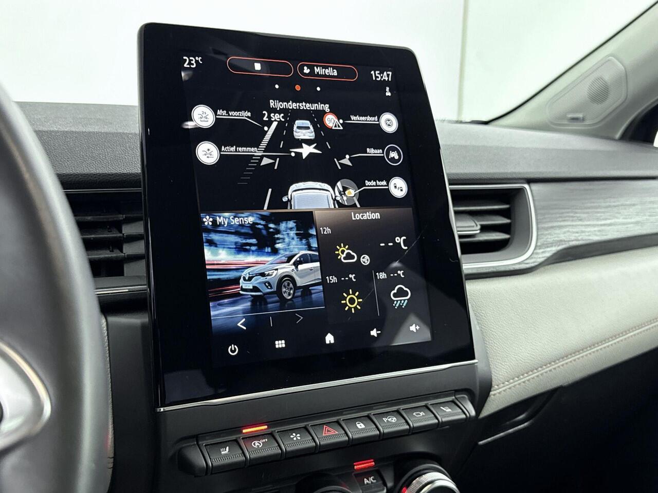 Renault CAPTUR 1.3 TCe 130Pk Initiale Paris | Navigatie | Apple & Android Carplay | 360 Camera | Parkeersensoren Voor & Achter | Stoel & Stuurverwarming | Adaptieve Cruise Control | Keyless Entry | Privacy Glass |