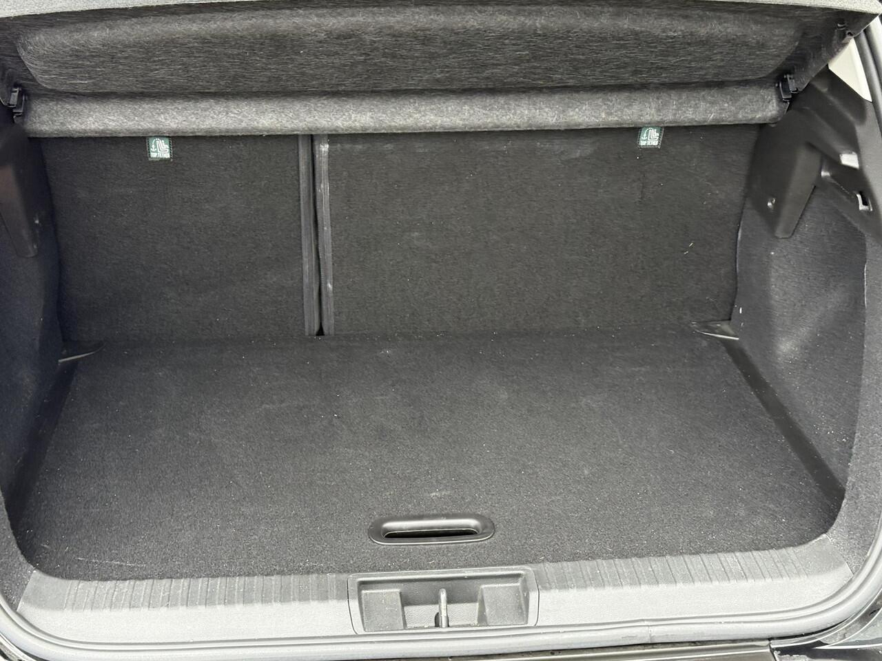 Renault CAPTUR 1.3 140 techno (Hoge Instap) Camera | Navigatie | Dealer Onderhouden