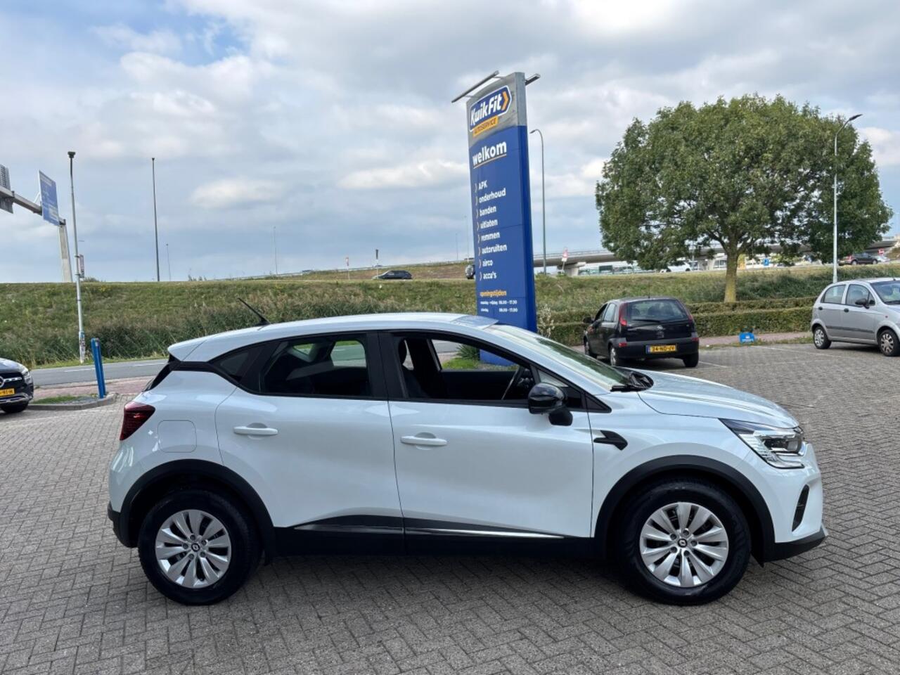 Renault CAPTUR 1.0 TCE ZEN AIRCO NAVI PDC CRUISE.