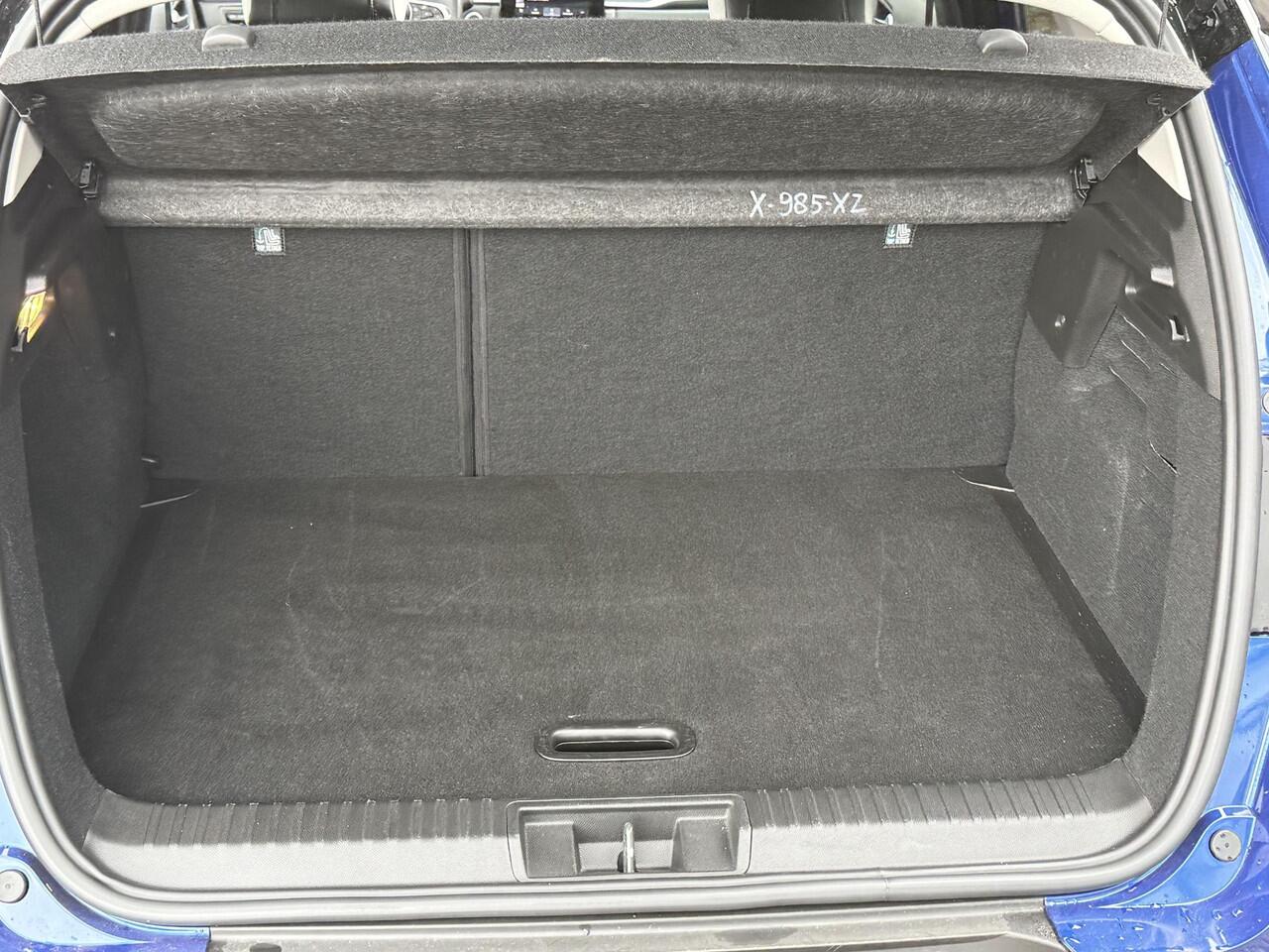 Renault CAPTUR 1.0 TCe 90 techno (Hoge instap) Panoramadak | Bose | Camera | Winter Pack | 18 Inch