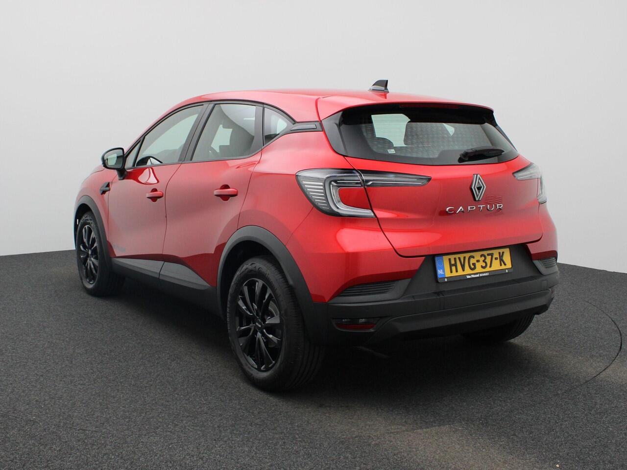 Renault CAPTUR 1.3 mild hybrid 160 evolution | Pack Winter | Camera | PDC Achter | LED Pure Vision | Cruise Control & Snelheidsbegrenzer | Draadloze Apple Carplay & Android Auto | Climate Control | Haaienvin-antenne | Hoogglans LMV "17 |