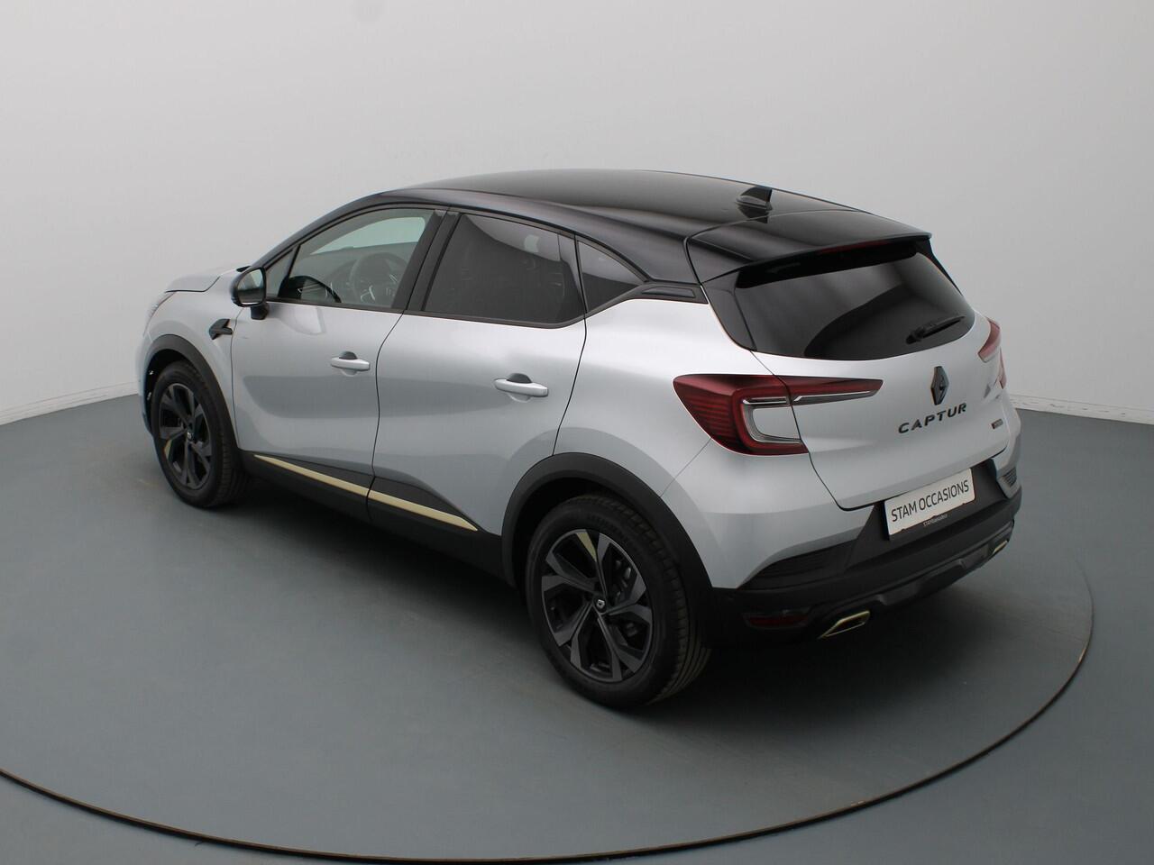 Renault CAPTUR 145pk E-Tech full hybrid E-Tech engineered Automaat 360° Camera | Cruise | Climate | Navi | Parkeersens. v+a