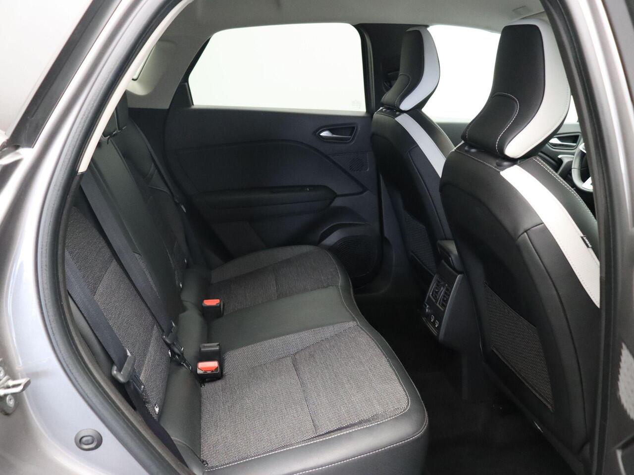 Renault CAPTUR E-Tech Hybrid 145 Techno | Achteruitrijcamera | Navigatie | Climate control | Cruise control |